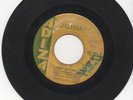 Panama Guaracha 45 Leroy Gittens Orq. Chachi Macias - Soberania on Adiza HEAR