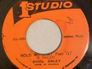 BASIL DALEY - HOLD ME BABY - STUDIO ONE ( REGGAE 7 )