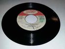 DWYER/ONE ONE COCOA - GREGORY ISAACS [ROOTS REGGAE]  7