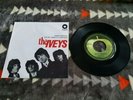The Beatles The Iveys Holland Apple 45 record MAYBE TOMORROW, 1968