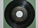 THE KIXZ WALTZ/THE KIXZ TWIST - RAY RUFF THE CHECKMATES AND GROMAN TIPNAGLE 7