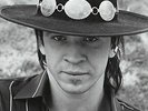 STEVIE RAY VAUGHAN &  DOUBLE TROUBLE - ESSENTIAL STEVIE RAY VAUGHAN & NEW VINYL