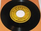 ELVIS PRESLEY SUN 215 MILKCOW BLUES BOOGIE 1955 ROCK&ROLL 45 RPM NICE COPY