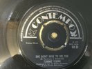 TOMMIE YOUNG..SHE DON'T HAVE TO SEE YOU....RARE UK ISSUE SINGLE.. CONTEMPO CR 23