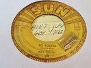 RAY SMITH SO YOUNG SUN RECORDS ROCKABILLY 45 OG ROCK