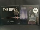 Olivia Jean Night Owl tri-color The Hives I'm Alive splatter ltd ed 45rpm 2-pack