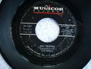 LEE MOSES DAY TRIPPER REACH OUT I'LL BE THERE FUNK SOUL R&B