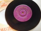 ELVIS HOUND DOG / DON`T BE CRUEL  HMV 45-POP 249 GOLD