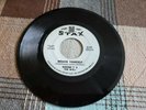 1962 BOOKER T & THE M.G.s 45 rpm BEHAVE YOURSELF & GREEN ONIONS Steve Cropper