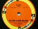FATS DOMINO 78 WALKING TO NEW ORLEANS / DON'T COME KNOCKIN on Renown  M—  RJ 639