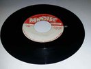 MOODISC/LOVE OF MY LIFE - DENNIS WALKS  [REGGAE]   7
