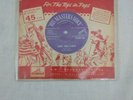 ELVIS PRESLEY LAWDY MISS CLAWDY b/w TRYIN TO GET TO YOU UK SILVER HMV 7