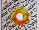 YARDBIRDS - HAPPENINGS / PSYCHO DAISIES - RARE 1966 CAPITOL CANADA 45 & SLEEVE