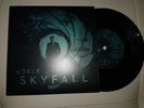 Adele- Skyfall-7