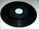 GAY FEET/GIVE LOVE A TRY - MILLICENT TODD/LYNN TAITT  [SKA]  7