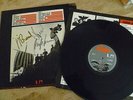 THE STRANGLERS RARE FULLY SIGNED 'THE RAVEN' 3D VINYL ALBUM