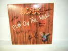 ****AC/DC SIGNED LP FLY ON THE WALL 1985 BY 5 MUSICIANS ON THE RECORD****