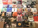 LOT4 45 TOURS POP ROCK QUEEN PINK FLOYD STONES  JAGGER ET BOWIE ETC 40PIECES
