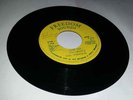 FREEDOM SOUNDS/LOVE YOU - FULLWOOD & SOUL SYNDICATE [REGGAE]   7