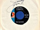 VENTURES GREEN HORNET / FUZZY WILD PSYCH FUZZ GARAGE ROCK SIGNED 45 RPM RECORD