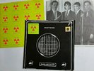 KRAFTWERK - RADIO-AKTIVITÄT LP + OIS & STICKER RARE  HÖRZU KLING KLANG 1975 NM-