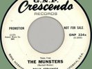 BILLY STRANGE Theme from The Munsters / Goldfinger 45rpm GNP Crescendo 1964