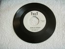 THE CLASSIC IV FOUR WHAT WILL I DO /ISLAND OF PARADISE TWIST WHIT LABEL 45 RPM