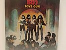 KISS Love Gun LP Album with Unpunched Gun + Book 1977 Casablanca NBLP 7057 VG+