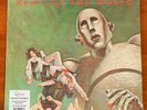 QUEEN - NEWS OF THE WORLD, 12