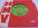 THE RAELETS - ONE ROOM PARADISE / ONE HURT DESERVES ANOTHER - H.M.V. DJ