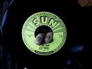 ELVIS PRESLEY MYSTERY TRAIN/I FORGOT TO REMEMBER MRS/SUN 223 REPRO 45 RPM NEW