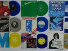BUNDLE OF 123 COLOURED VINYL 7