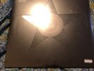 DAVID BOWIE * Blackstar * 1st US Pressing Die Cut Cover Lazarus Black Vinyl 2015