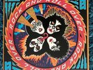 LP KISS ROCK AND ROLL OVER BRAZIL (PROMO STICKER) 1981 “LOGO ZZ”