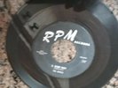 THE JEWELS - SHE'S A FLIRT  /  B.BOMB BABY - 1956 45 RPM  Plays great