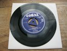 VG+  BUDDY HOLLY & THE CRICKETS - It's so easy - tri centre 7