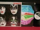 KISS 
