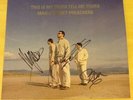 SIGNED-MANIC STREET PREACHERS-2 X LP-THIS IS MY TRUTH TELL ME YOURS-20TH ANNIVER