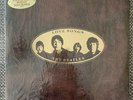 THE BEATLES: Love Songs - 1977 - 2 Vinyl LPS w/Booklet - Sealed