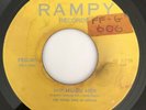 THE YOUNG ONES OF GUYANA - Hip Hugg Her / ISLAND FUNK SOUL Rampy 45