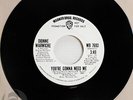 DIONNE WARWICKE I'M JUST BEING MYSELF / YOU'RE GONNA NEED ME 7