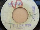DENNIS WALKS DRIFTER / HEART DON'T LEAP JAMAICAN MOODISC 7