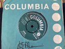 The Shadows / Apache / 45 Vinyl Signed By Hank Marvin Rare Collectable Look