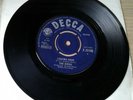 THE BIRDS - LEAVING HERE / NEXT IN LINE DECCA RECORD LABEL 7