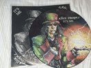 Alice Cooper It's Me picture disc nr. 1131 and 11 other discs