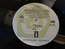2 PAC Dear mama  INTERSCOPE Org 1995 RAP 12