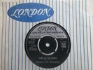 M- UK LONDON 45 - BONNIE &THE TREASURES - 