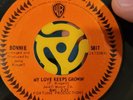 Bonnie RARE Close Your Eyes WARNER BROS 5817 Charlotte O'Hara My love keeps Grow