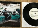 QUEENS OF THE STONE AGE - The Lost Art Of Keeping A Secret 7