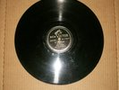 GLENN MILLER 78 RPM RCA VICTOR RECORD LABEL 1753 IN THE MOOD / SUNRISE SERENADE